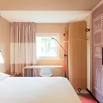 Ibis En Bresse ホテル