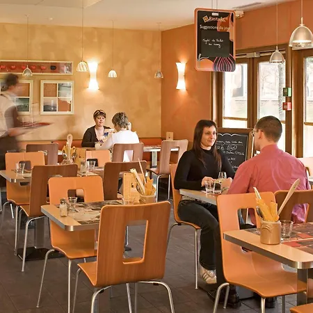 Ibis En Bresse 호텔 부르앙브레스