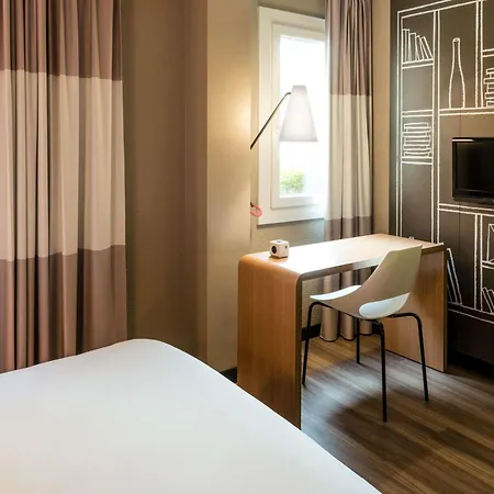 호텔 Ibis En Bresse